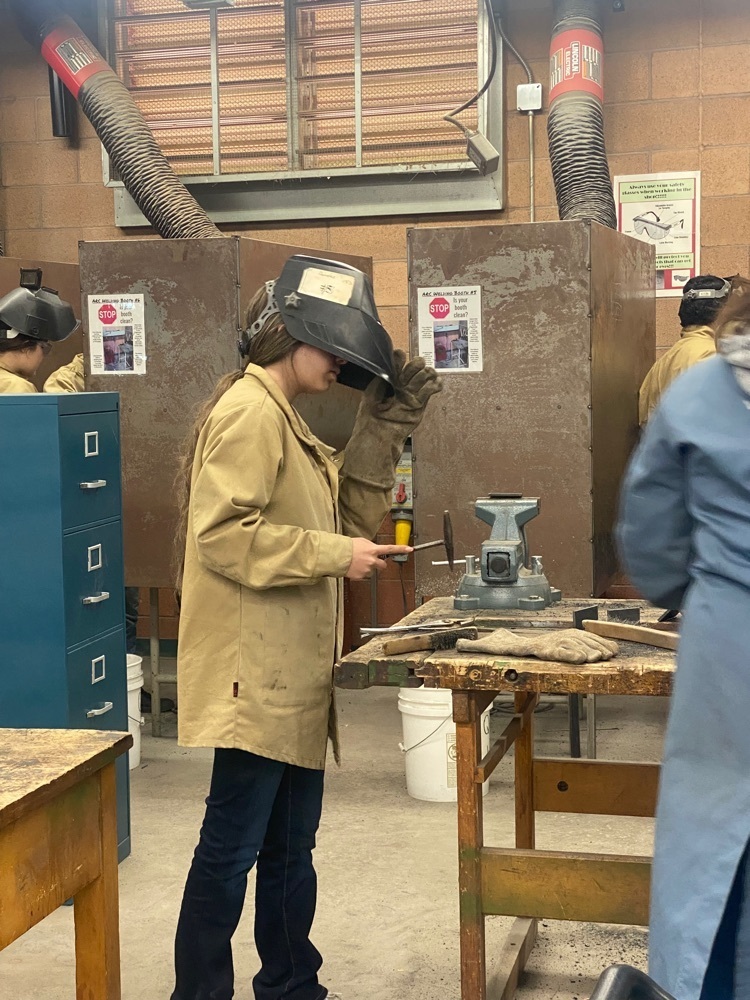 DHS AG students welding